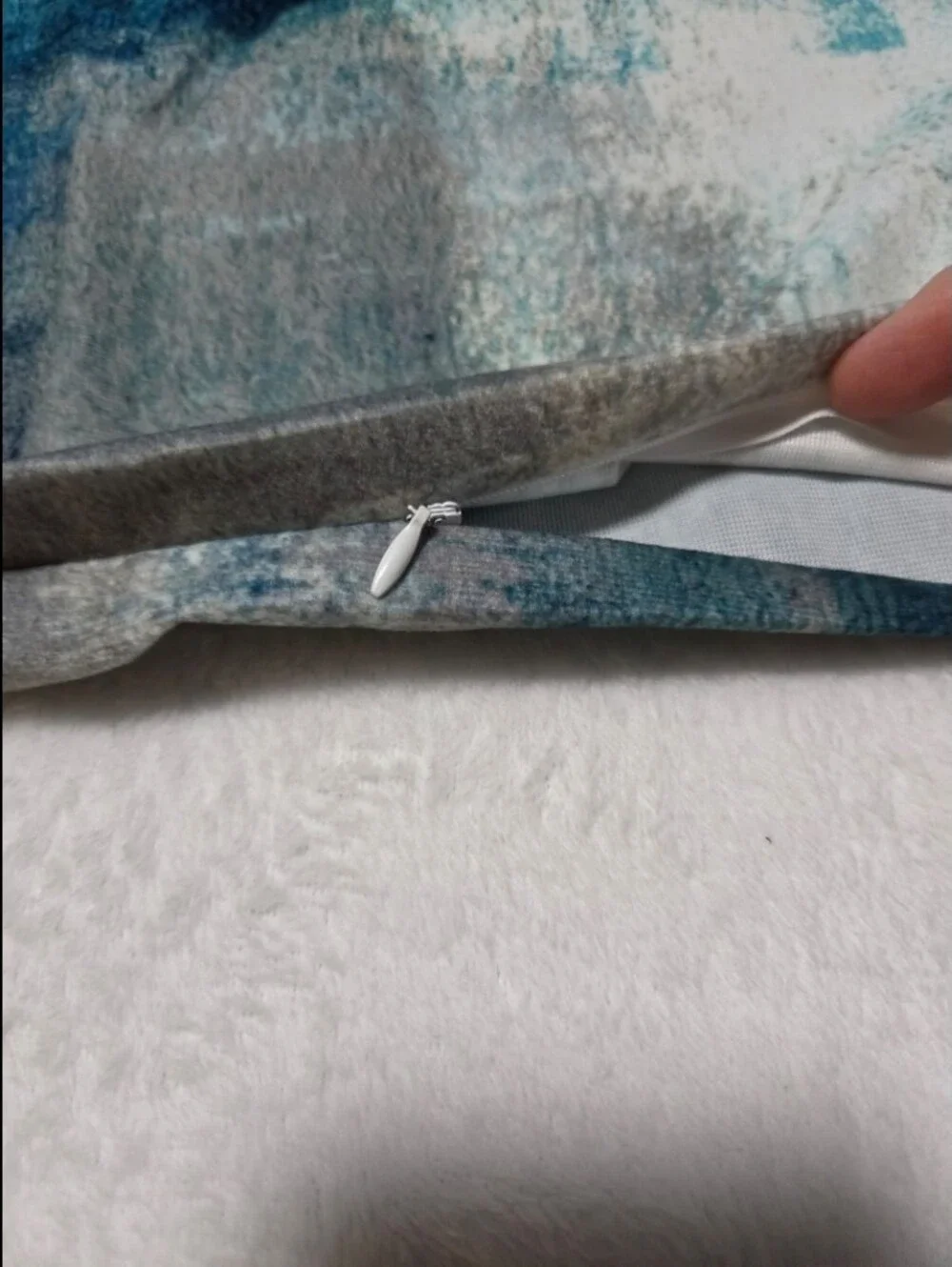 💕NWOT Abstract Turquoise/Teal/Grey 20x20 Pillow Covers